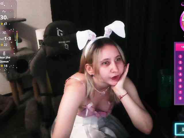 ChristyW3b webcam