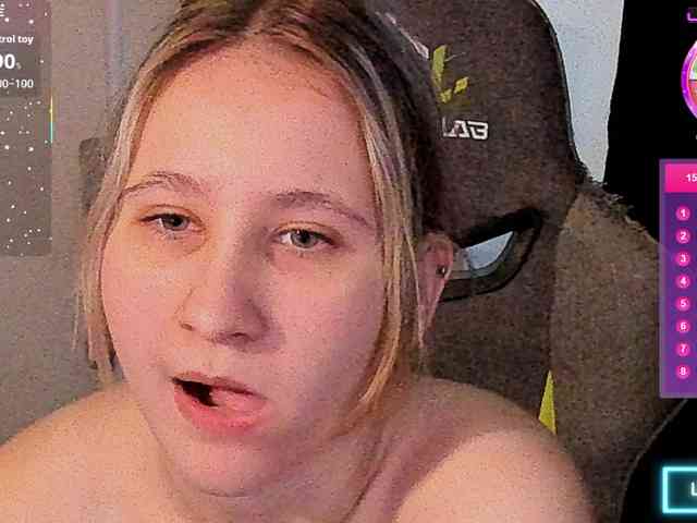 ChristyW3b webcam
