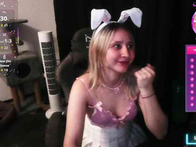ChristyW3b webcam