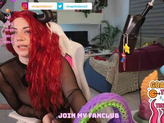 Ninapoledance webcam