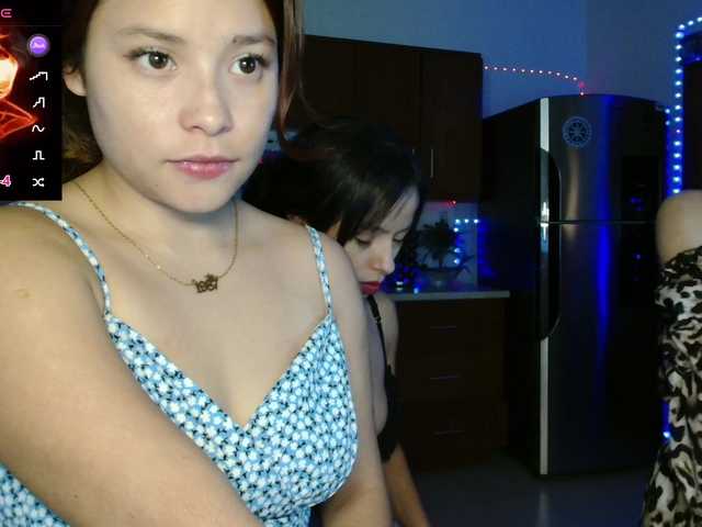 3barelylegal18 from BongaCams is Freechat