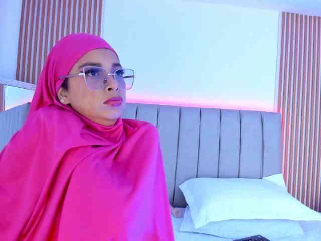 naishaa1 webcam