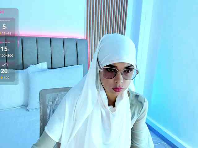 naishaa1 webcam