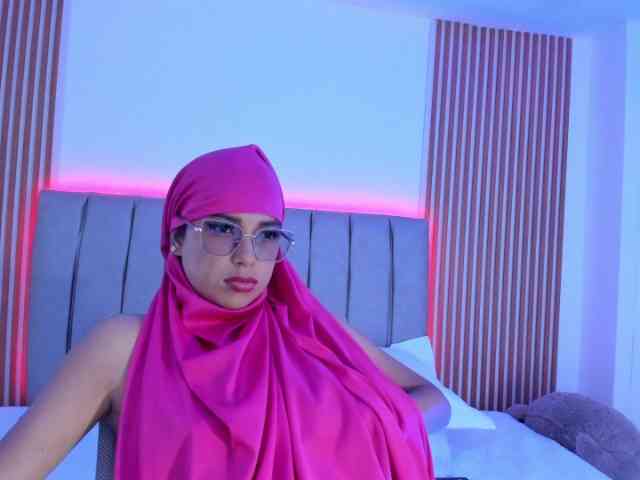 naishaa1 webcam