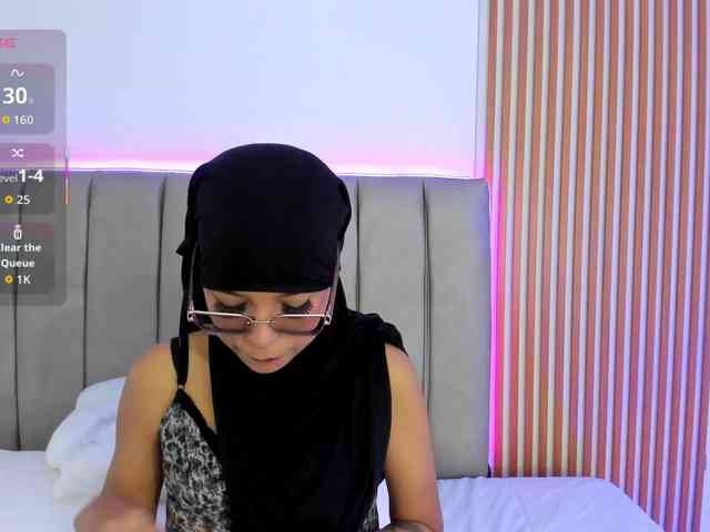 naishaa1 webcam