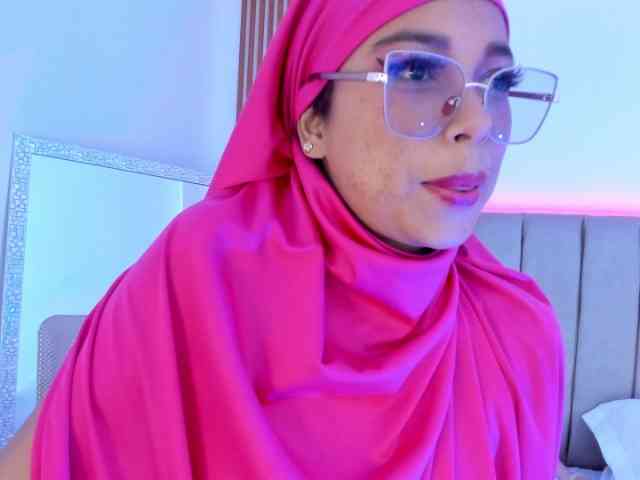 naishaa1 webcam