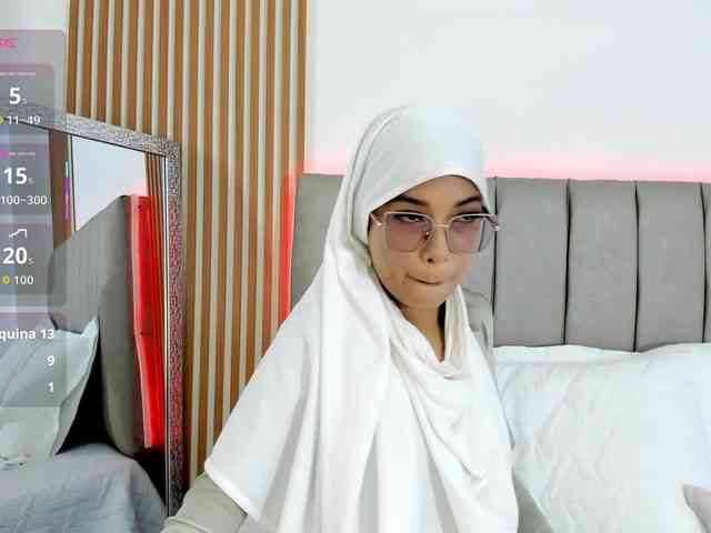naishaa1 webcam