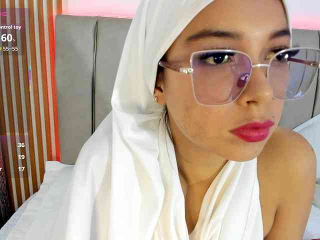 naishaa1 webcam