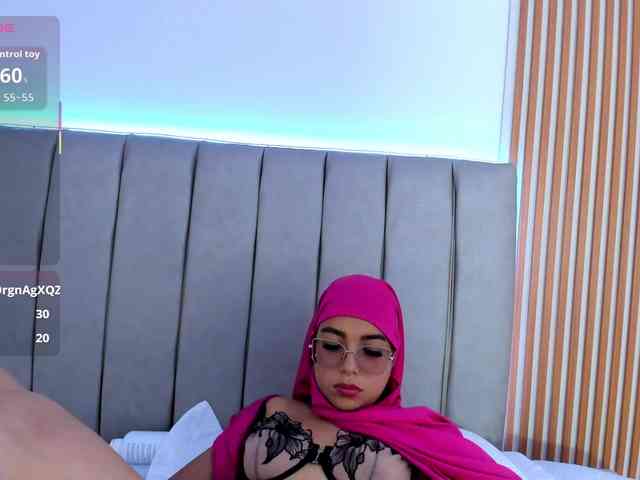 naishaa1 webcam
