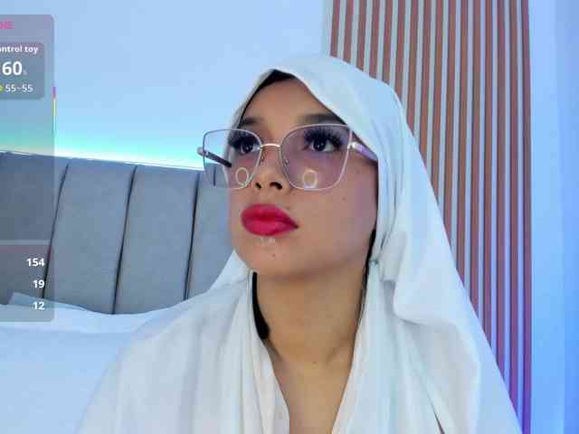 naishaa1 webcam