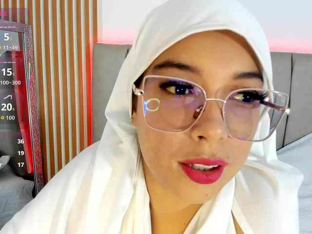 naishaa1 webcam