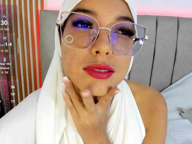 naishaa1 webcam
