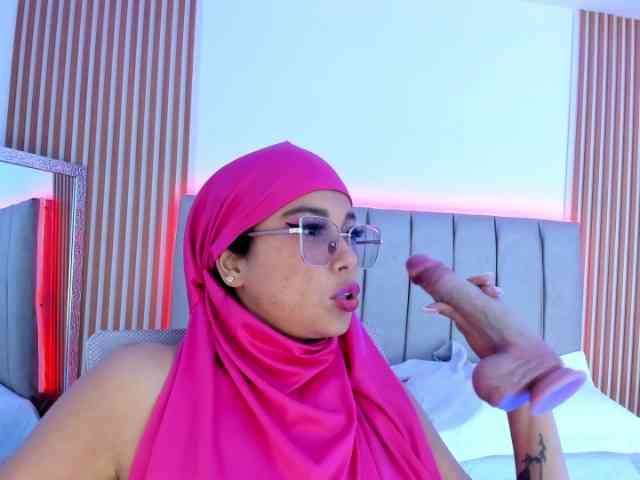 naishaa1 webcam