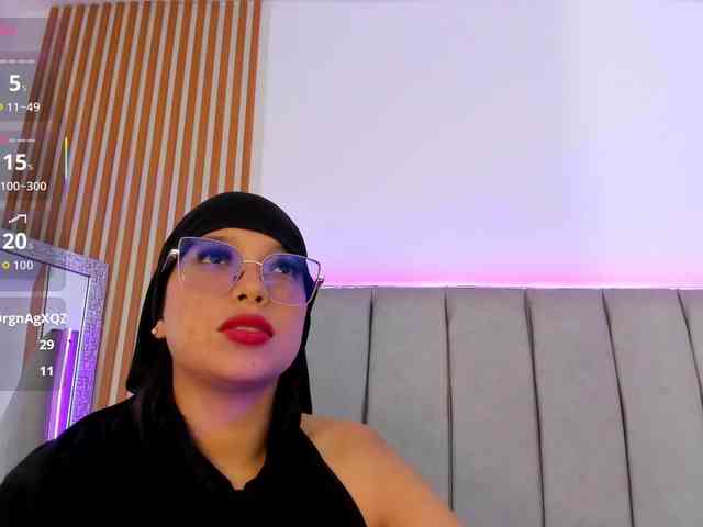 naishaa1 webcam