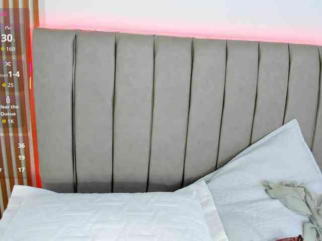 naishaa1 webcam