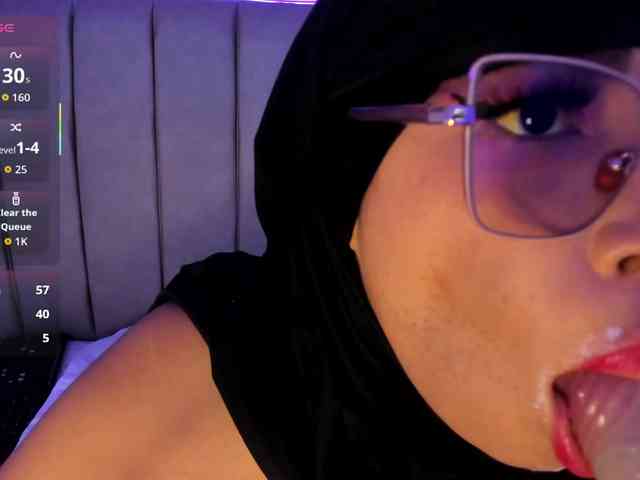 naishaa1 webcam
