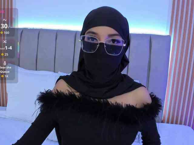 naishaa1 webcam