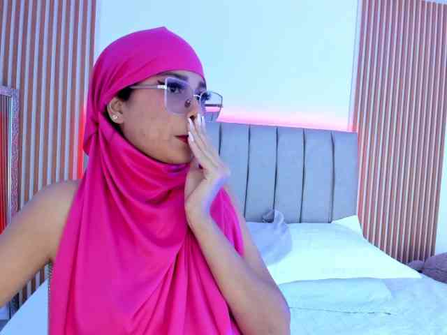 naishaa1 webcam