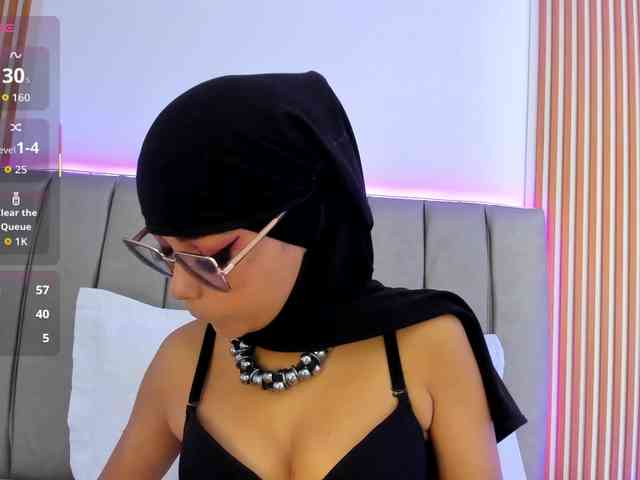 naishaa1 webcam
