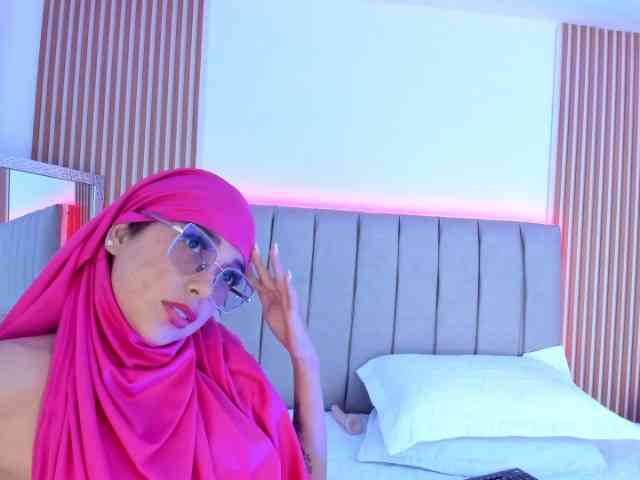 naishaa1 webcam