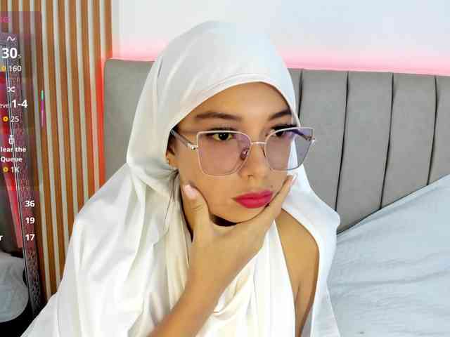 naishaa1 webcam