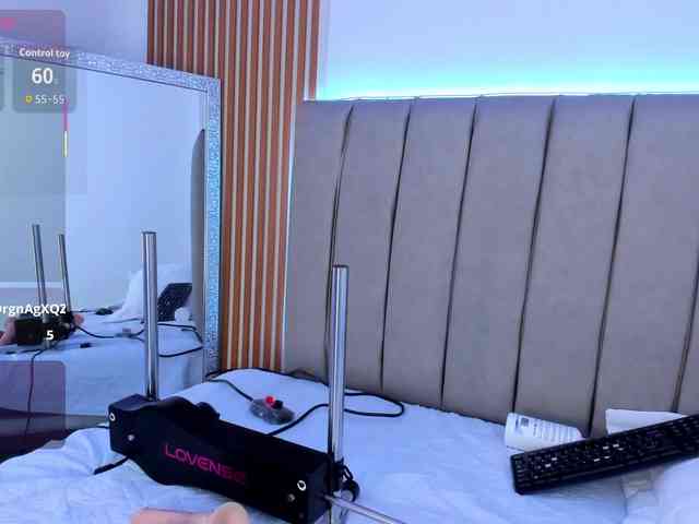 naishaa1 webcam