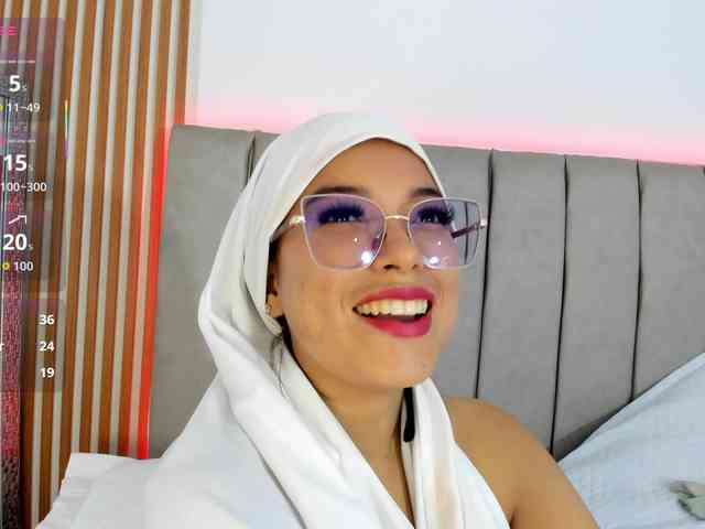 naishaa1 webcam