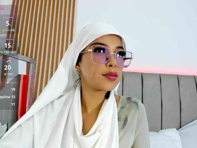 naishaa1 webcam