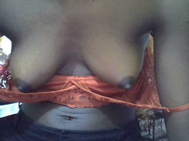 Cutteyslim9 Live Cam on BongaCams