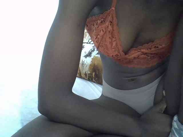 Cutteyslim9 webcam