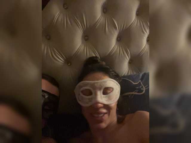 AlexAngela