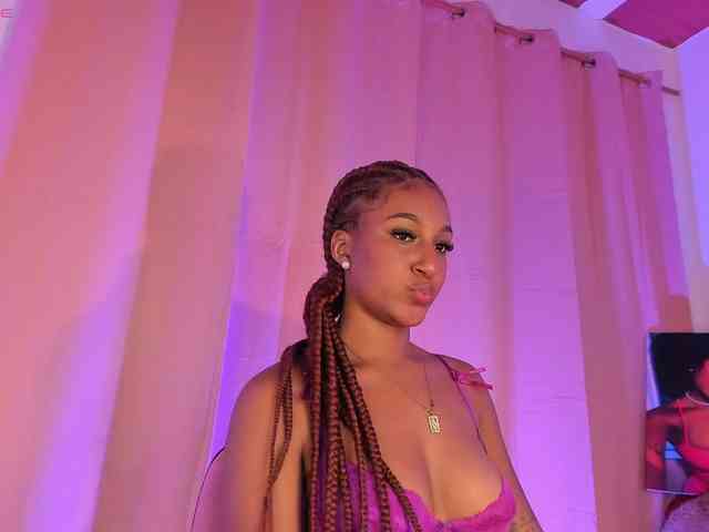 NatashaMiller webcam