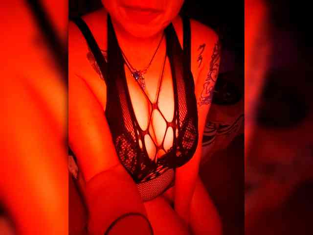 Laratetasydani webcam