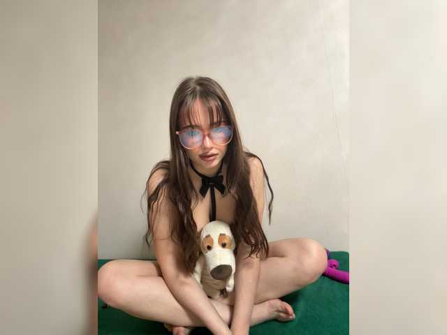 Bamb1-boobs's BongaCams show and profile