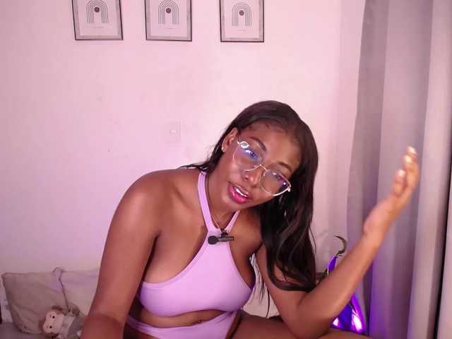 liarouseyy's BongaCams show and profile