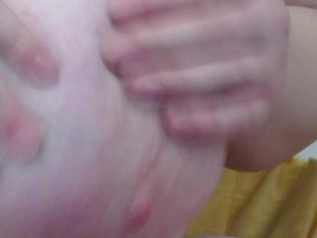 SaraElise's BongaCams show and profile