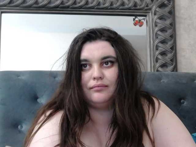 SaraElise's BongaCams show and profile