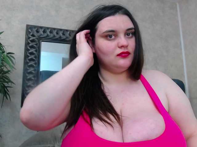 SaraElise's BongaCams show and profile