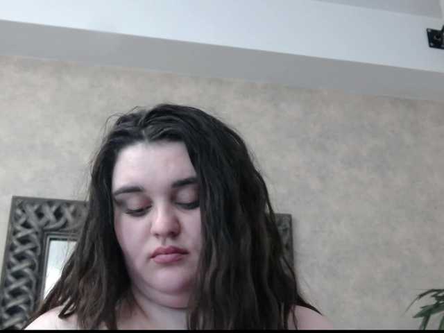 SaraElise's BongaCams show and profile