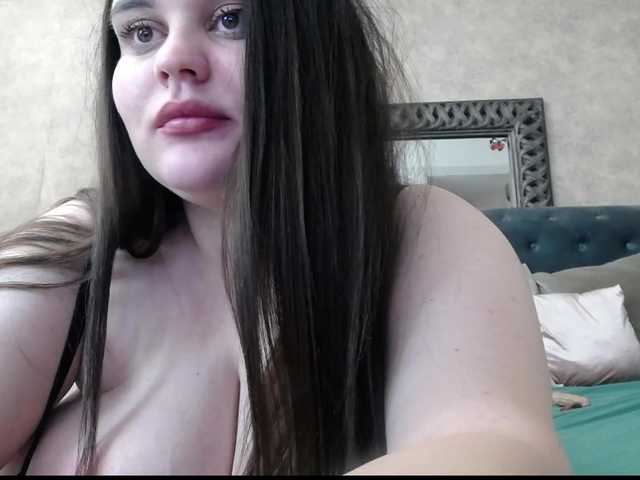 SaraElise's BongaCams show and profile