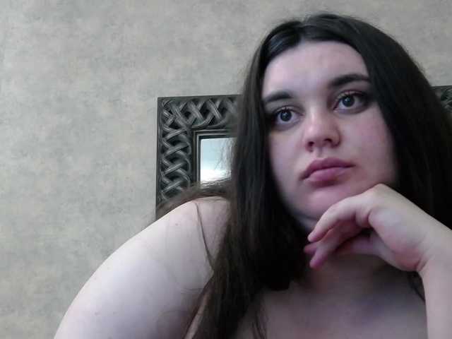 SaraElise's BongaCams show and profile