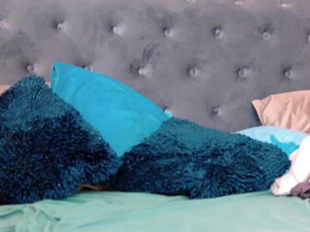 SaraElise's BongaCams show and profile