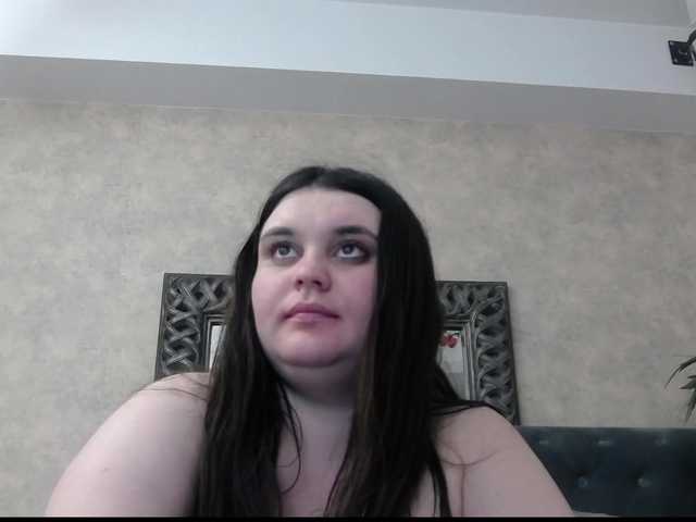 SaraElise's BongaCams show and profile