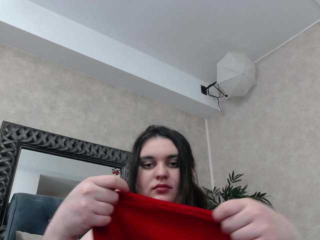 SaraElise's BongaCams show and profile