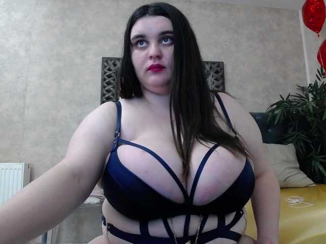 SaraElise's BongaCams show and profile
