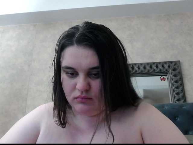 SaraElise's BongaCams show and profile