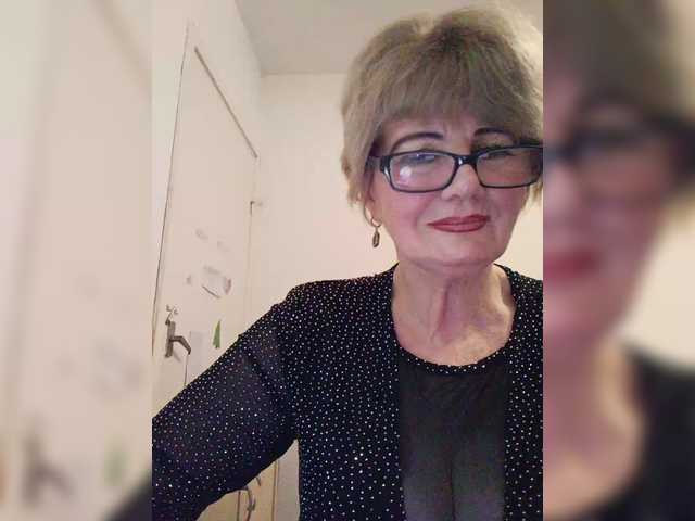 KASANDRABOLOSHKA's BongaCams show and profile