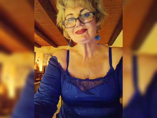 KASANDRABOLOSHKA's BongaCams show and profile