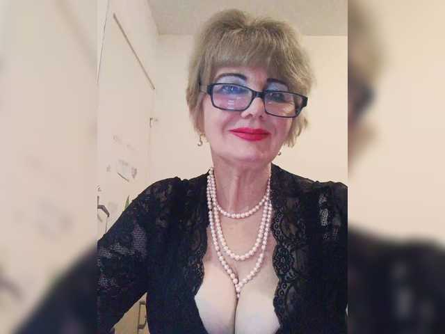 KASANDRABOLOSHKA's BongaCams show and profile