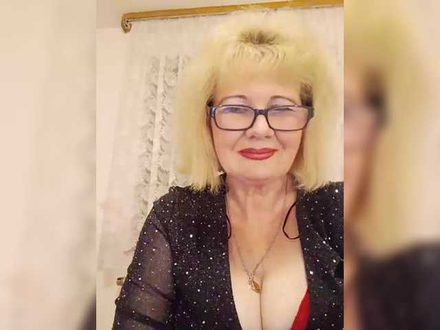 KASANDRABOLOSHKA on BongaCams and RICams